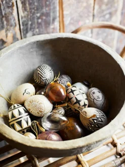 Adornos de Pascua para colgar artesanales de papel maché Ostereier, 2 uds.