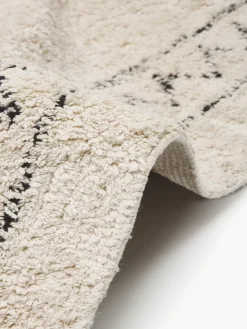 Alfombra artesanal de algodón con flecos Flonn