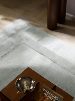 Alfombra artesanal de algodón texturizada Dania