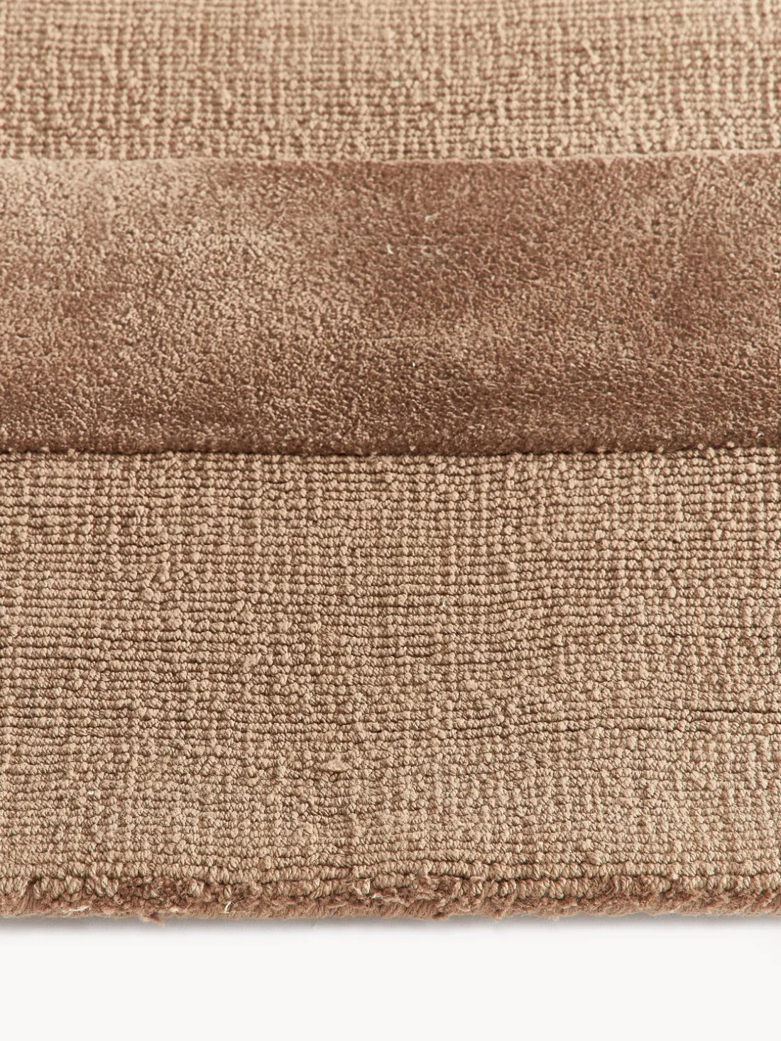 Alfombra artesanal de algodón texturizada Dania