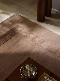 Alfombra artesanal de algodón texturizada Dania