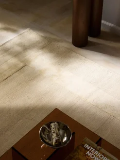 Alfombra artesanal de algodón texturizada Dania