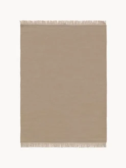 Alfombra artesanal de lana con flecos Liv