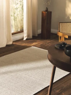 Alfombra artesanal de lana Amaro