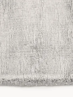 Alfombra artesanal de viscosa Jane