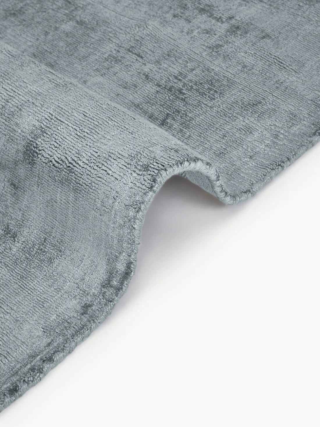 Alfombra artesanal de viscosa Jane