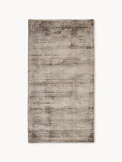 Alfombra artesanal de viscosa Jane