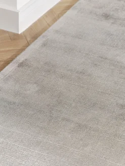 Alfombra corredor artesanal de viscosa Jane