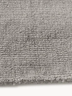 Alfombra corredor artesanal de viscosa Jane