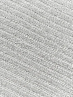 Alfombra corredor artesanal de pelo largo texturizada Wes