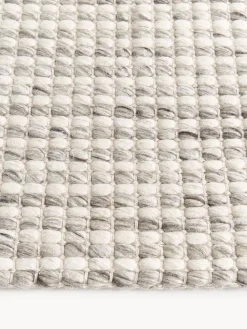 Alfombra de lana artesanal con flecos Rumi