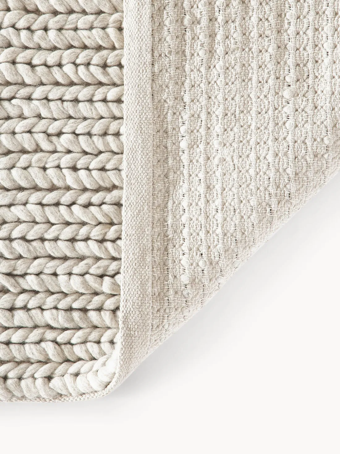 Alfombra de lana trenzada Bruna