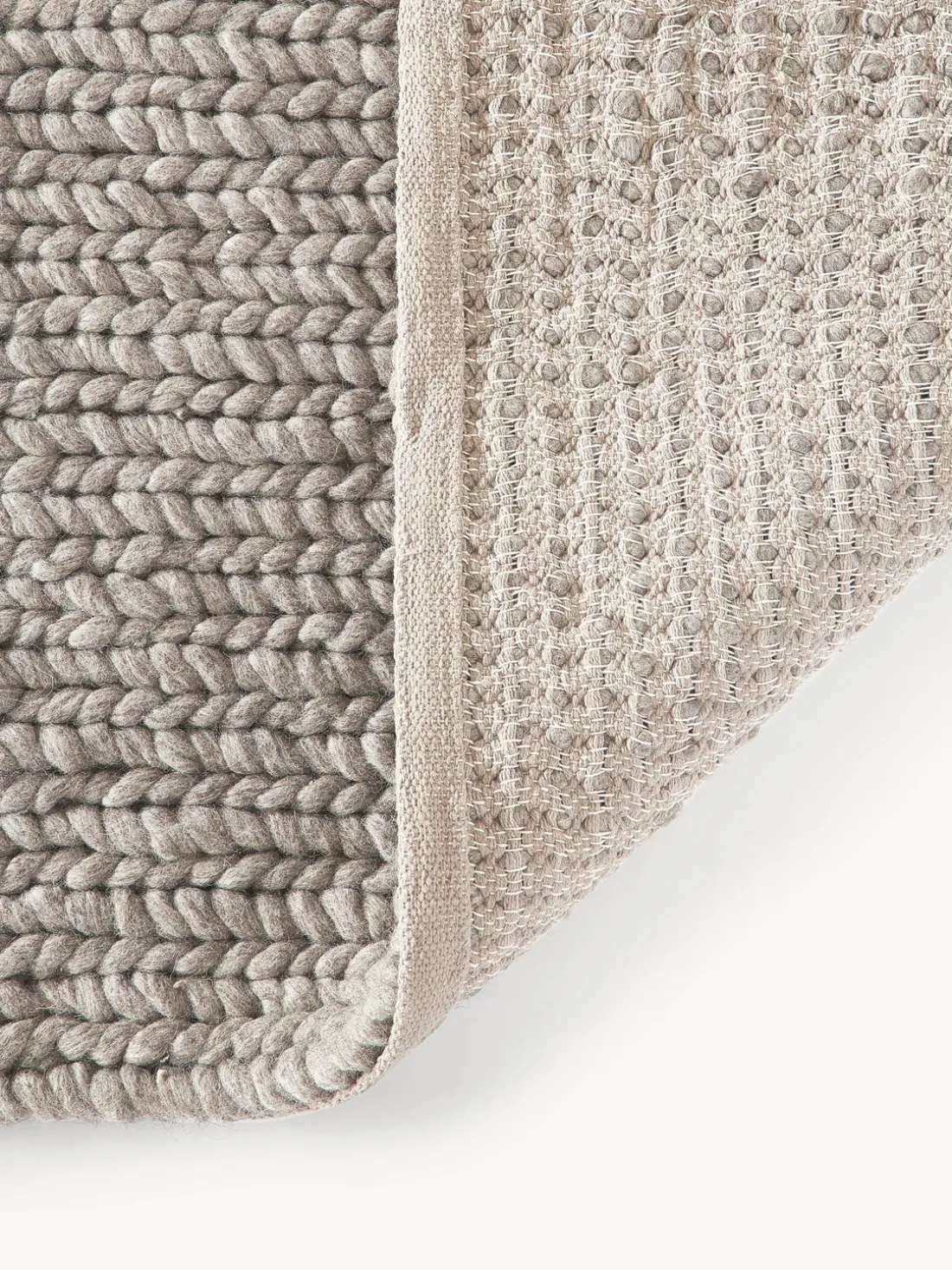 Alfombra de lana trenzada Bruna