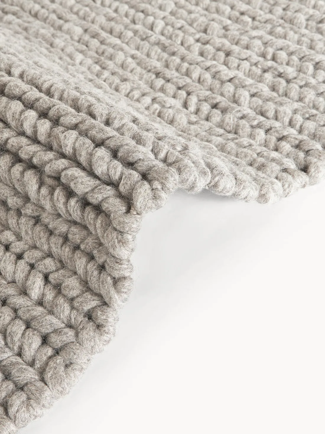 Alfombra de lana trenzada Bruna