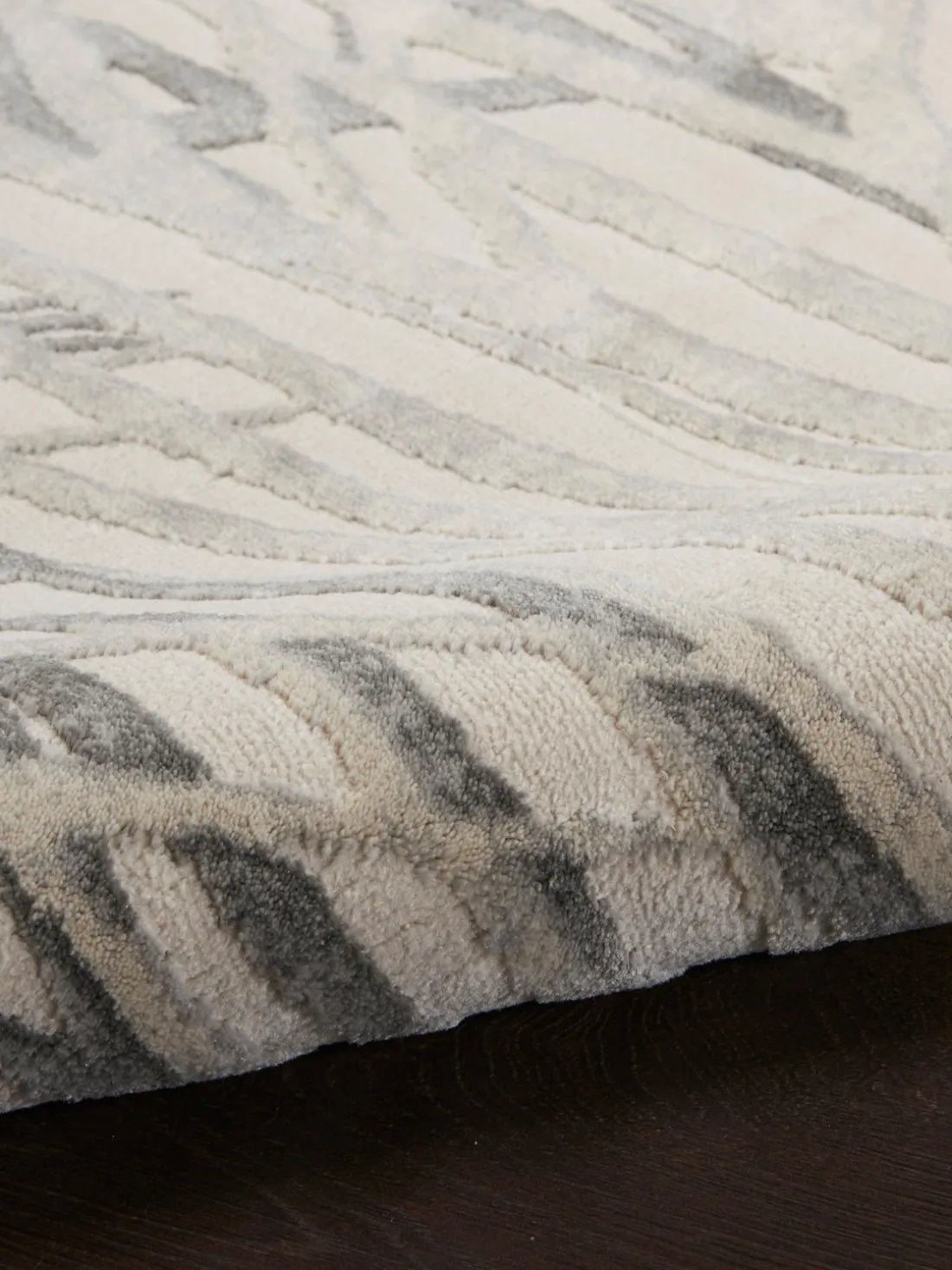 Alfombra de pelo corto con relieves Rustic Texture