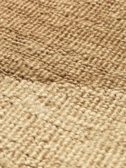Alfombra de yute tejida a mano Studie