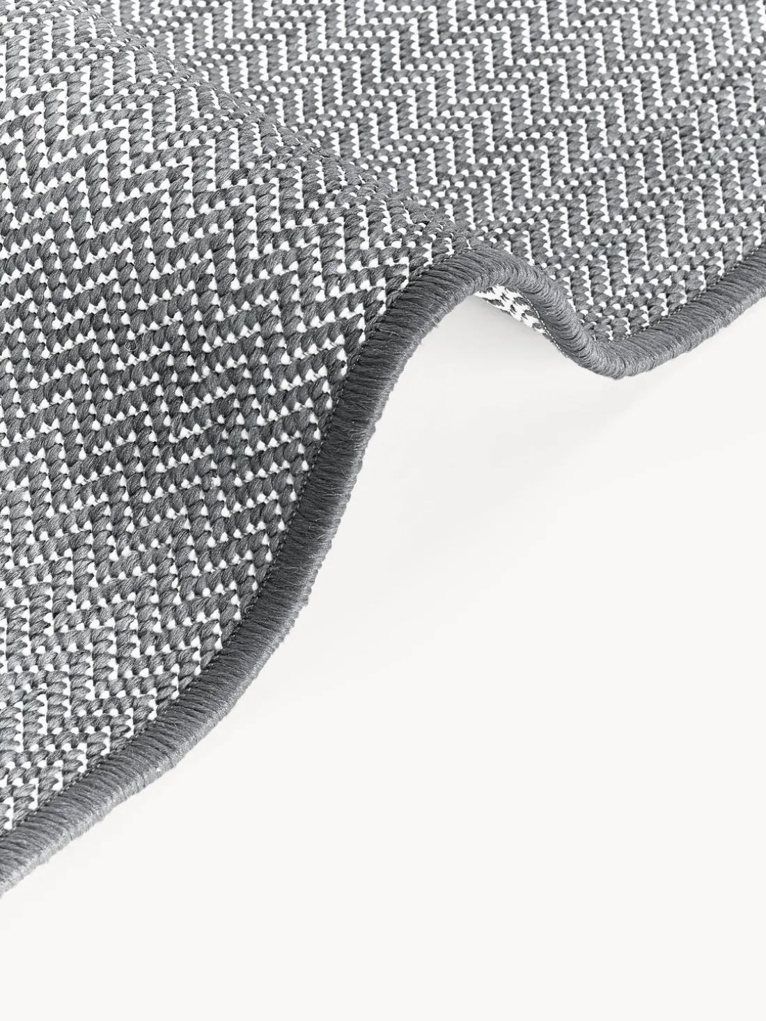 Alfombra exterior reversible en zigzag Cort