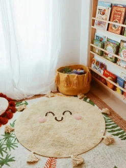 Alfombra infantil artesanal con borlas You're My Sunshine, lavable