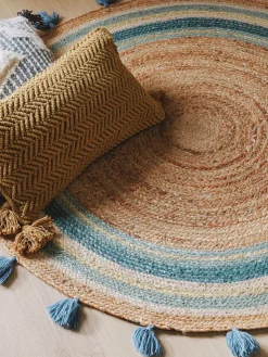 Alfombra infantil redonda artesanal de yute Lovis