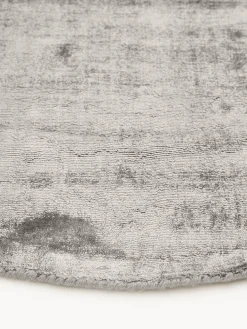 Alfombra redonda artesanal de viscosa Jane