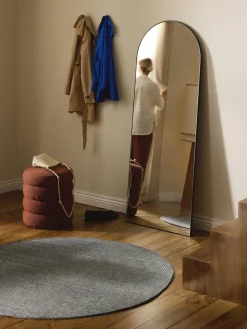 Alfombra redonda artesanal de lana Amaro