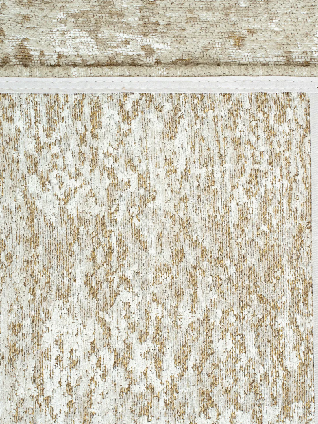 Alfombra tejida Jacquard Virgin Land