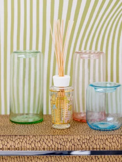 Ambientador artesanal My First Baobab Miami (flor de sal, pino marítimo y ciprés), 250 ml