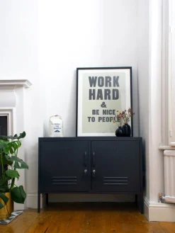 Aparador de metal The Lowdown