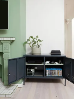 Aparador de metal The Lowdown