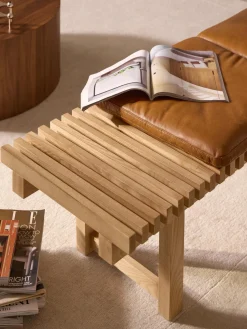 Banco de madera de fresno con asiento de cuero Sora