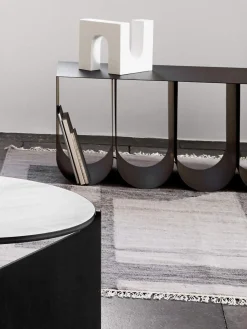 Banco de metal Curved