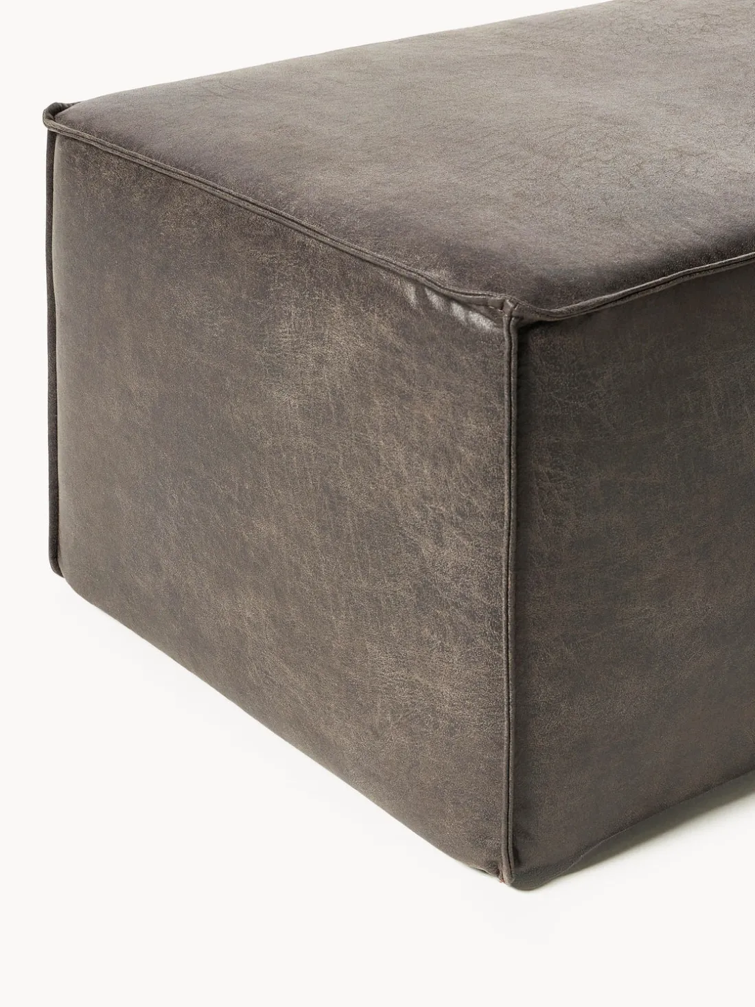 Banco tapizado en cuero reciclado Sanja