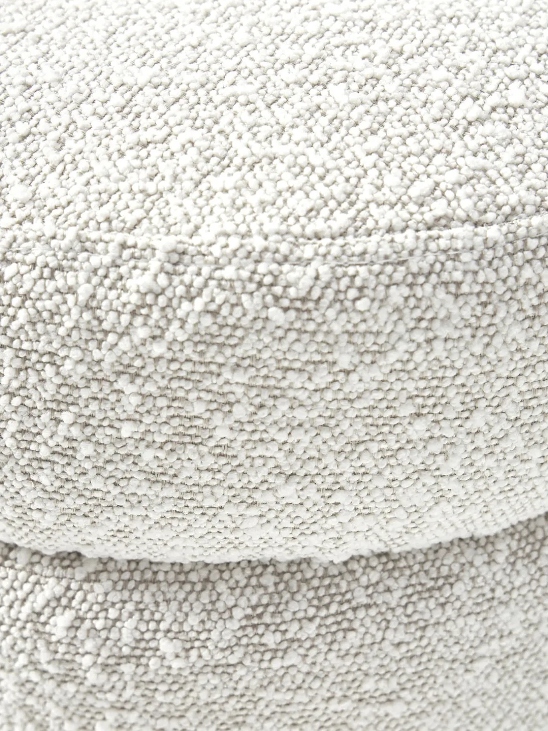 Banco tapizado en tejido bouclé Alto