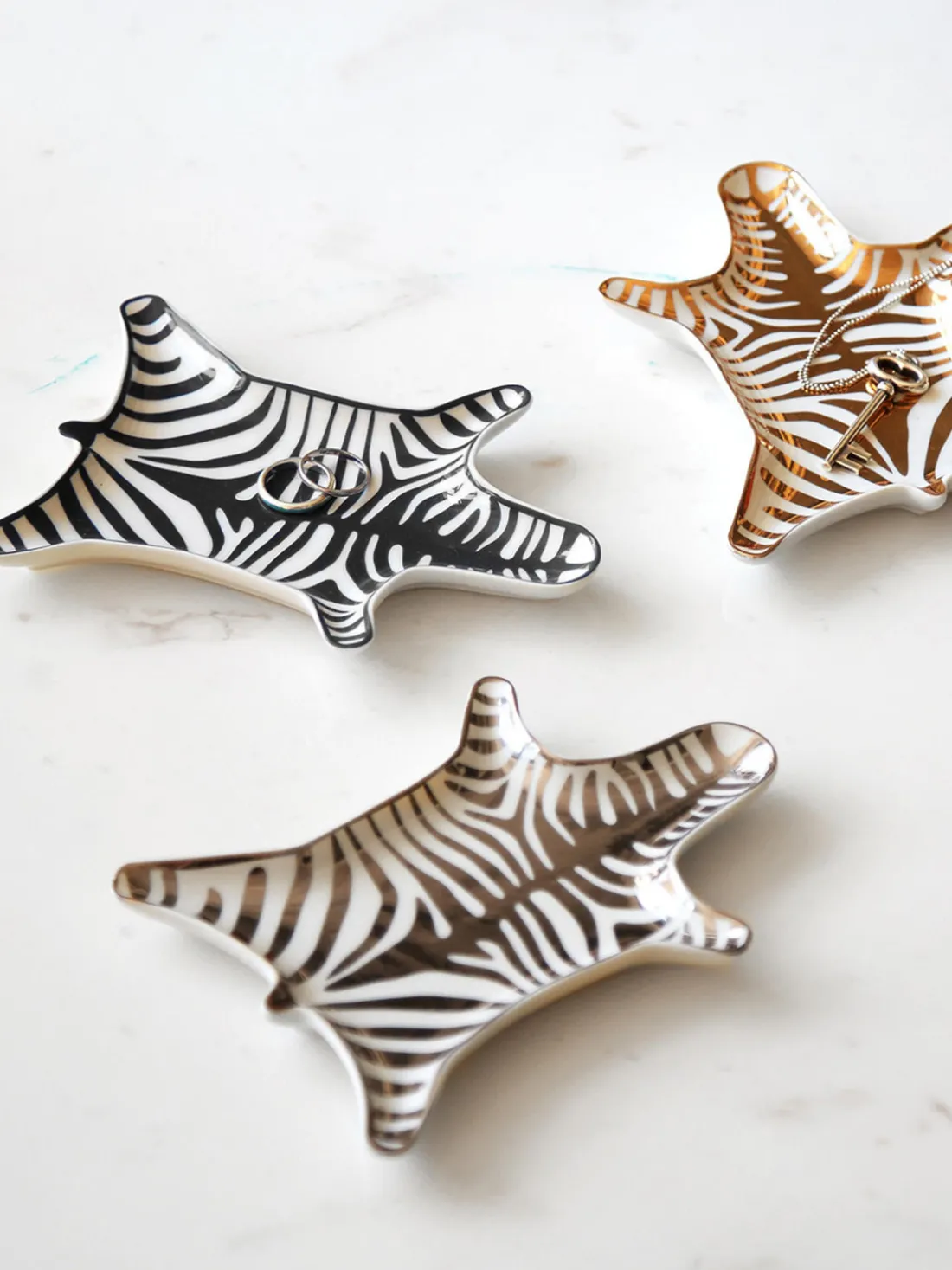 Bandeja decorativa de porcelana Zebra