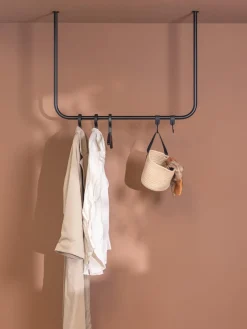 Barra de metal artesanal Enio