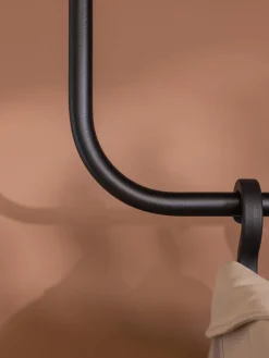 Barra de metal artesanal Enio