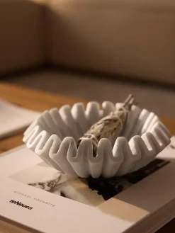 Bol decorativo artesanal de mármol Santorini, Ø 18 cm