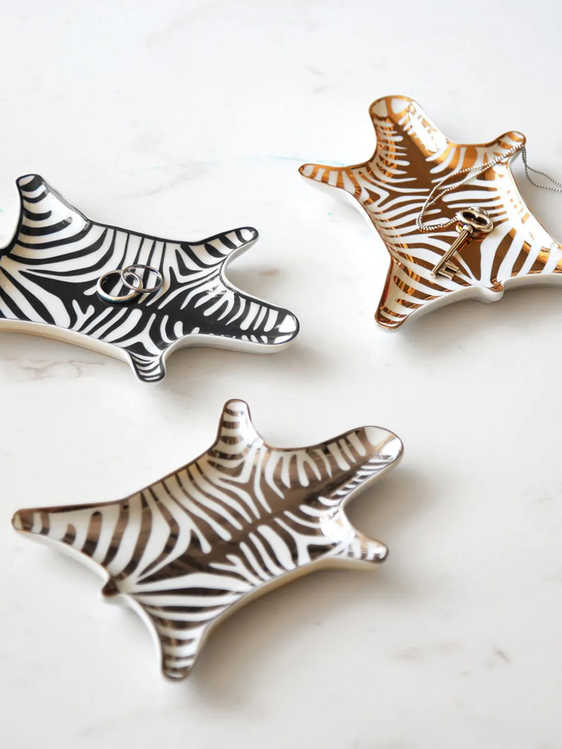 Bol decorativo de porcelana con oro Zebra