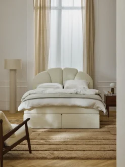 Cama continental con espacio de almacenamiento Romia