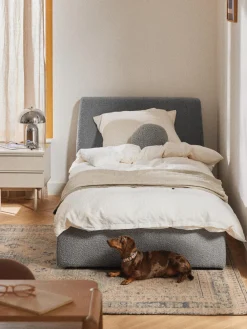 Cama individual en tejido bouclé con espacio de almacenamiento Cloud