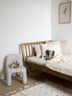 Cama infantil artesanal de madera de roble Eli, 90 x 160 cm