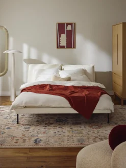 Cama tapizada de borreguillo bouclé Amelia