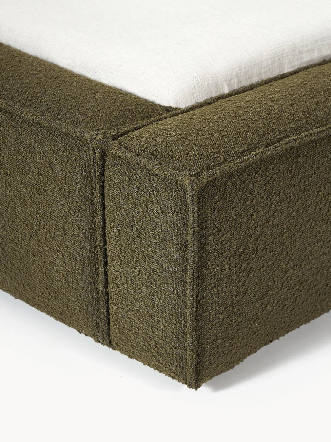 Cama tapizada en tejido bouclé Lennon