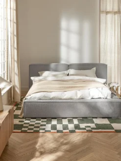 Cama tapizada en tejido bouclé Lennon