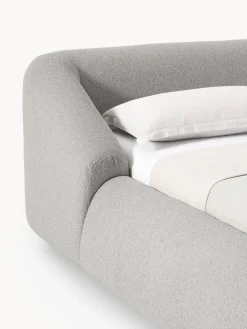 Cama tapizada en tejido bouclé Sofia