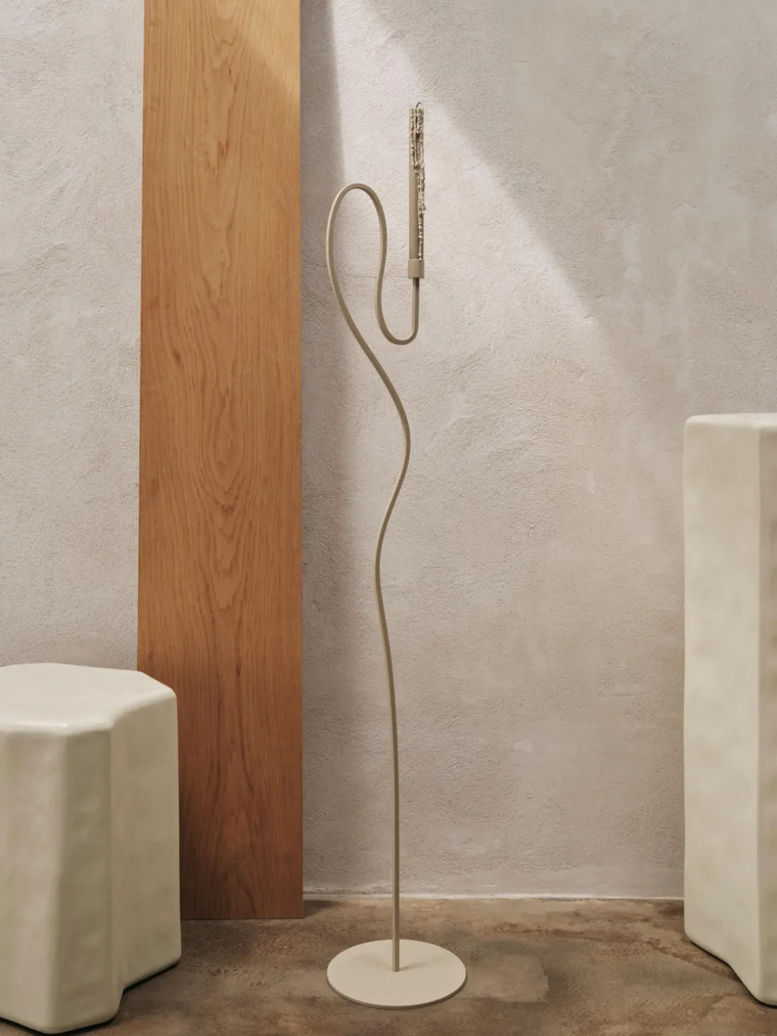 Candelabro de metal Valse