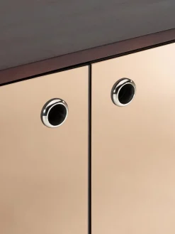 Chiffonnier con puertas de cristal Scarlett