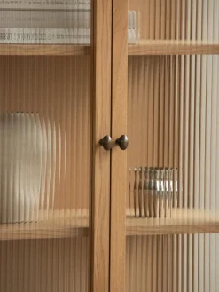 Chiffonnier de madera de roble Curiosity