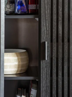 Chiffonnier de madera Holsen