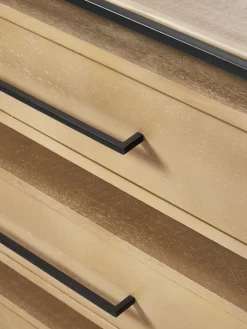 Cómoda de madera de mango Lyle